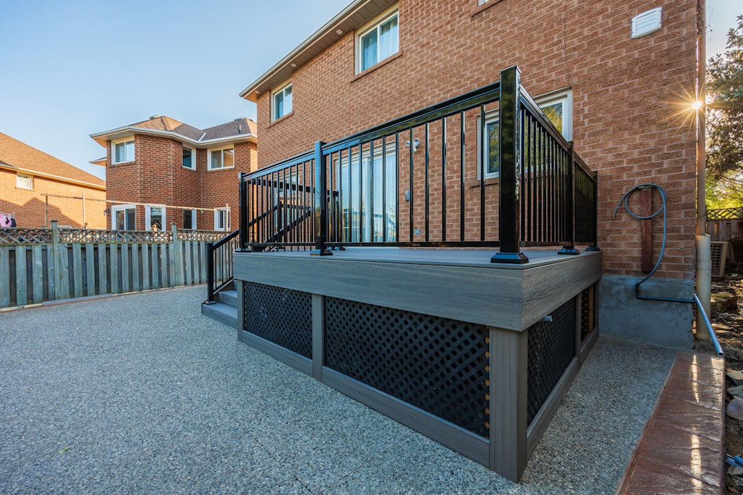 How to Choose a Deck Builder in South Africa