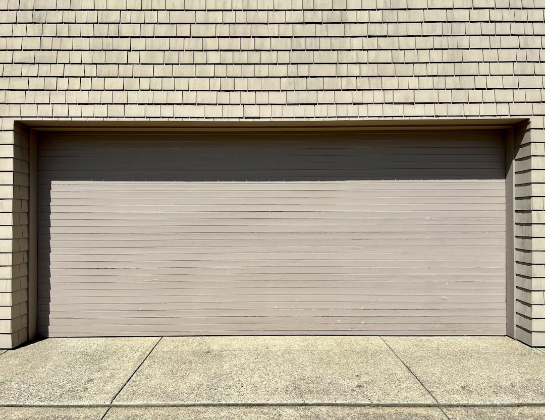 How to Choose a Garage Door Installer in South Africa